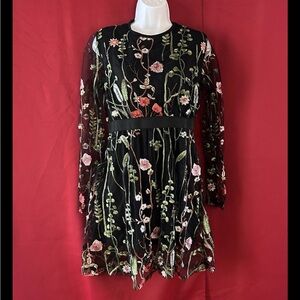 Women’s Elegant Black Floral Embroidered Mesh Lace Mini Dress Size Large
